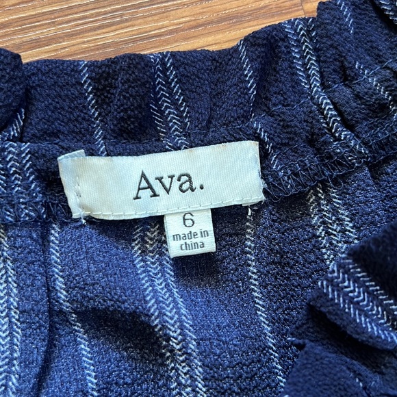 Navy Blue Off Shoulder Striped Romper - Picture 4 of 5